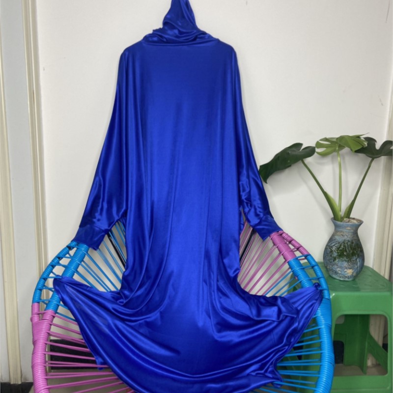 Robe Silk Women - İpeksi Dokunuşlu Yumuşak Kapüşonlu Maksi Elbise